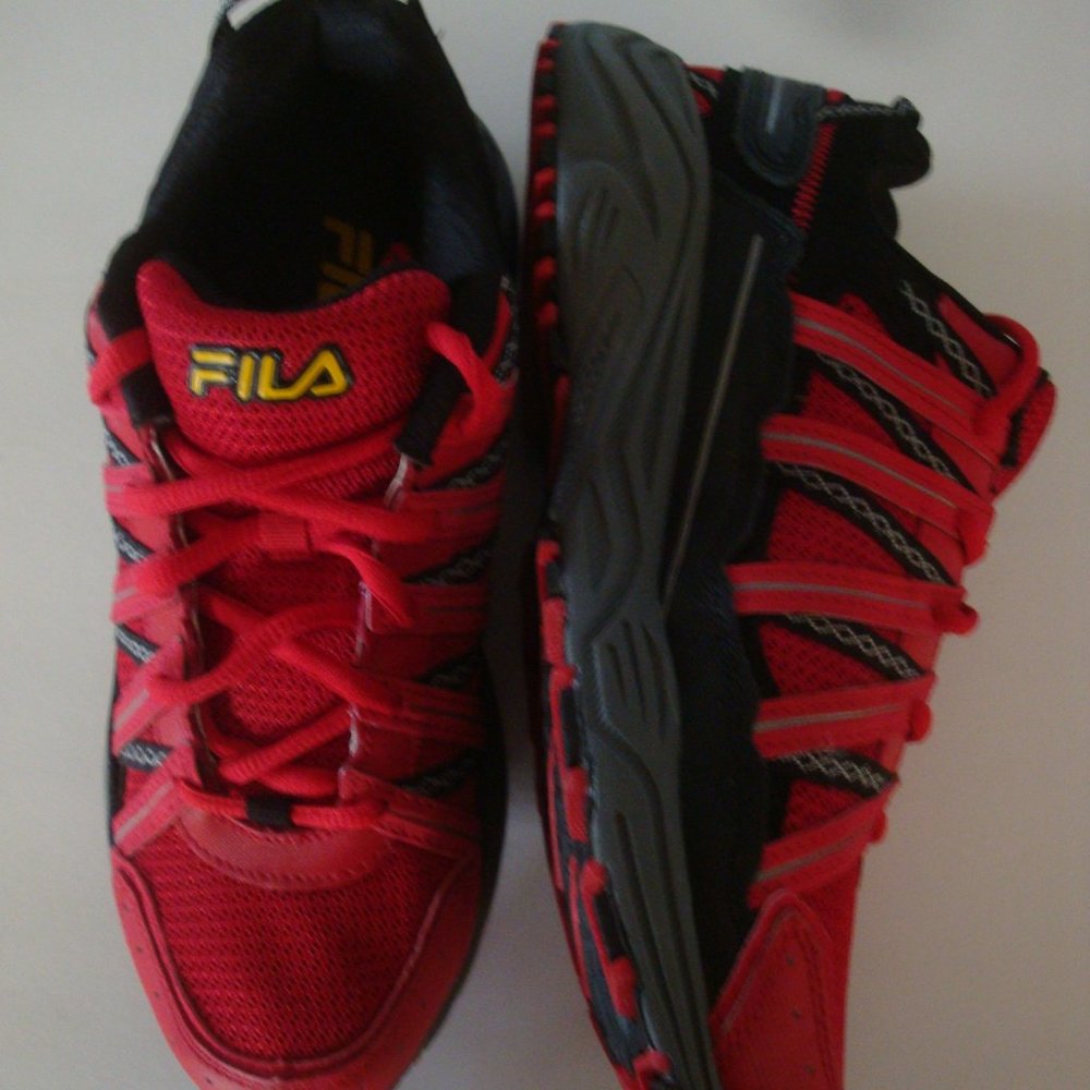 Fila Men's Headway 4 Trail Running Shoe Red Sz 8